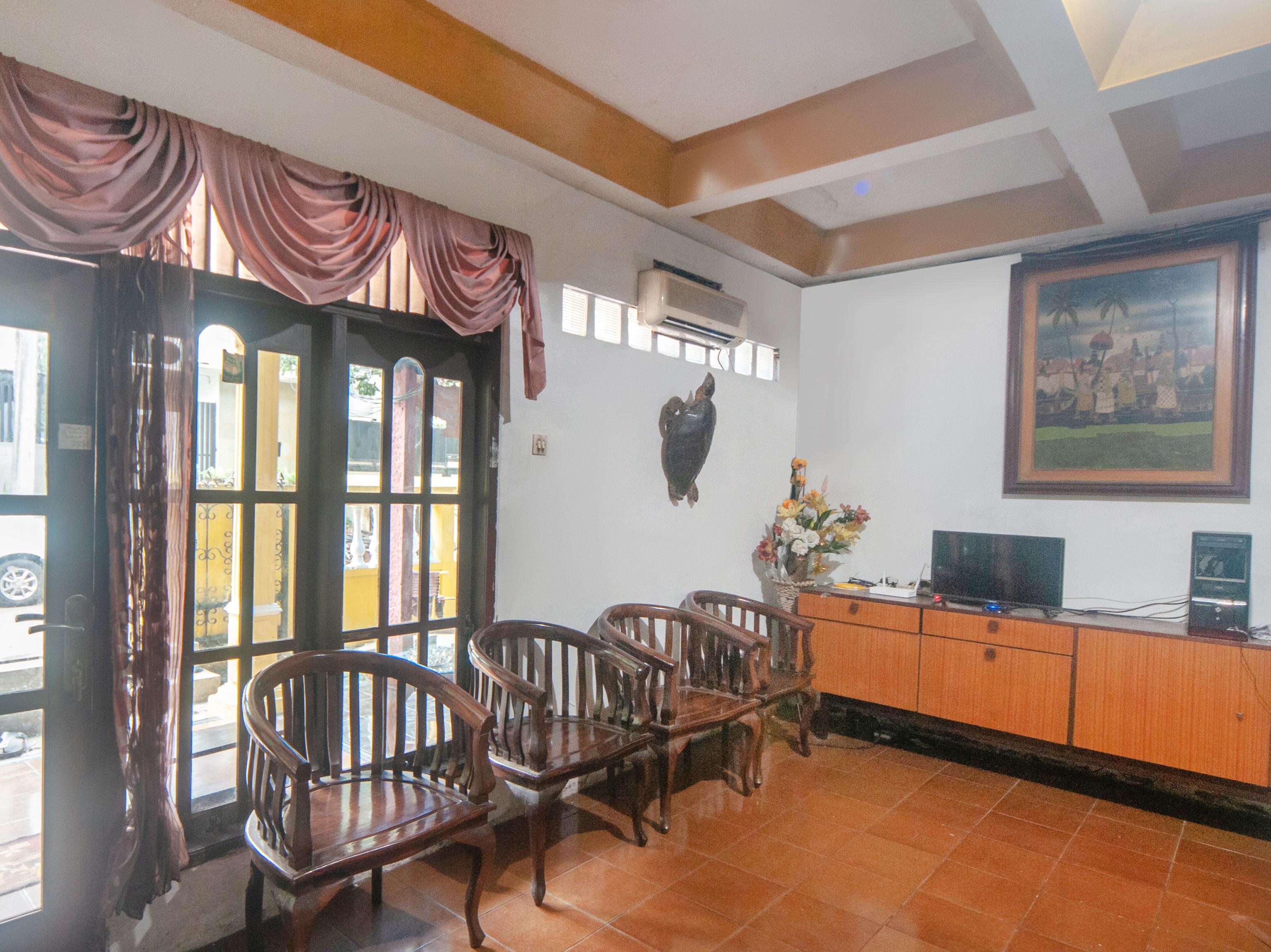 ג'קרטה Oyo 2256 Danysa Guesthouse מראה חיצוני תמונה